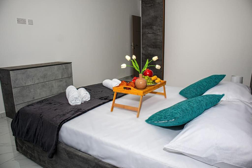 Stylish Seafront Spinola Apartment San Giuliano Esterno foto
